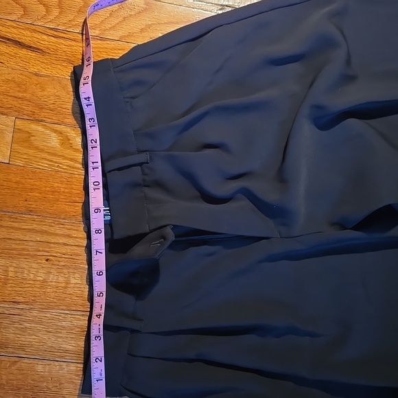 GAP 365 High Rise Pleated Trousers - Picture 9 of 12